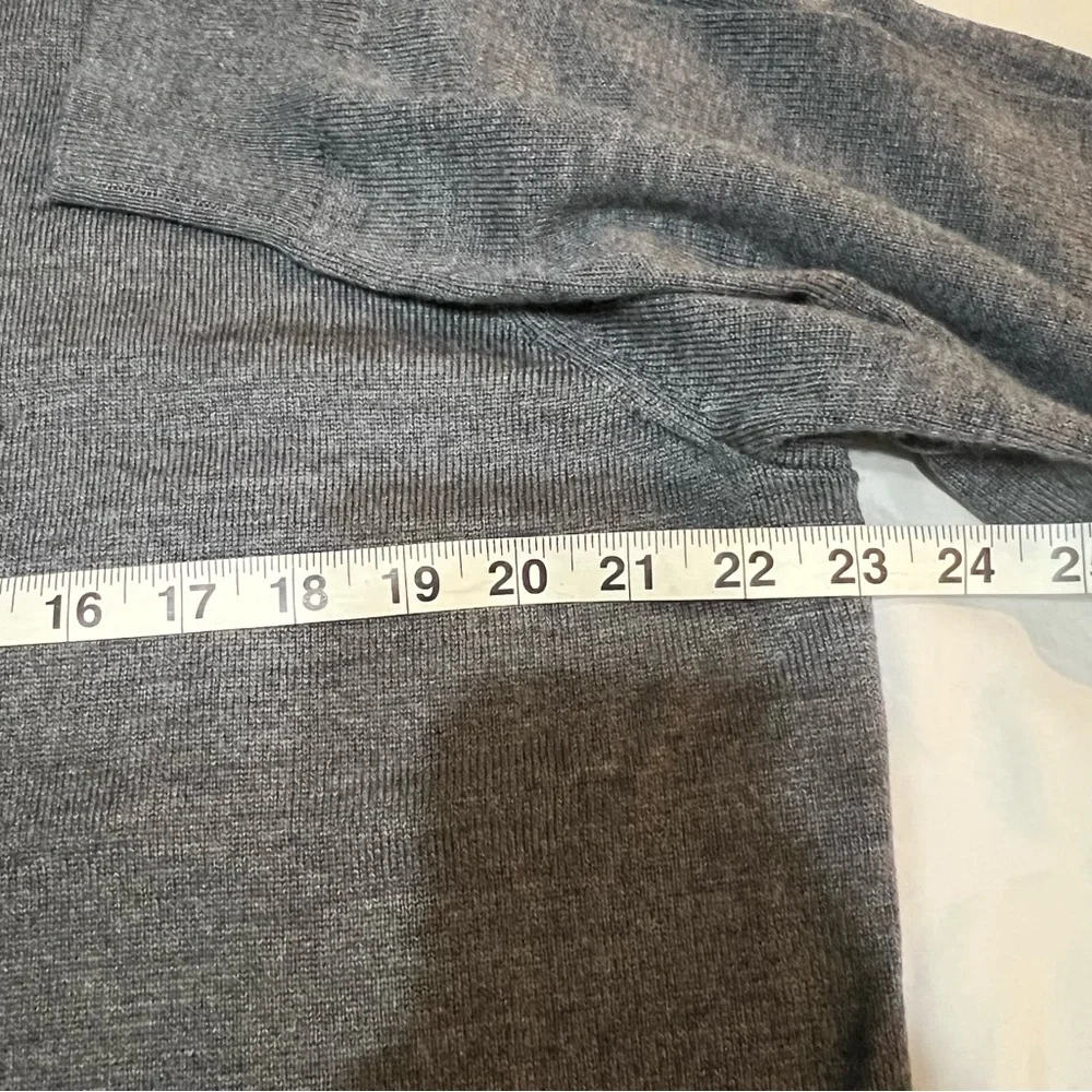 Peter Millar Gray Merino Silk Blend V-Neck Sweater - Large Golf‎ Preppy
